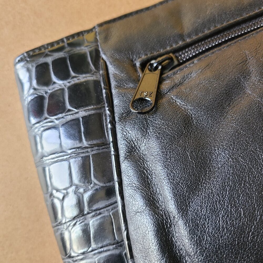 Genuine Leather Clutch Purse - Picture 3 of 6